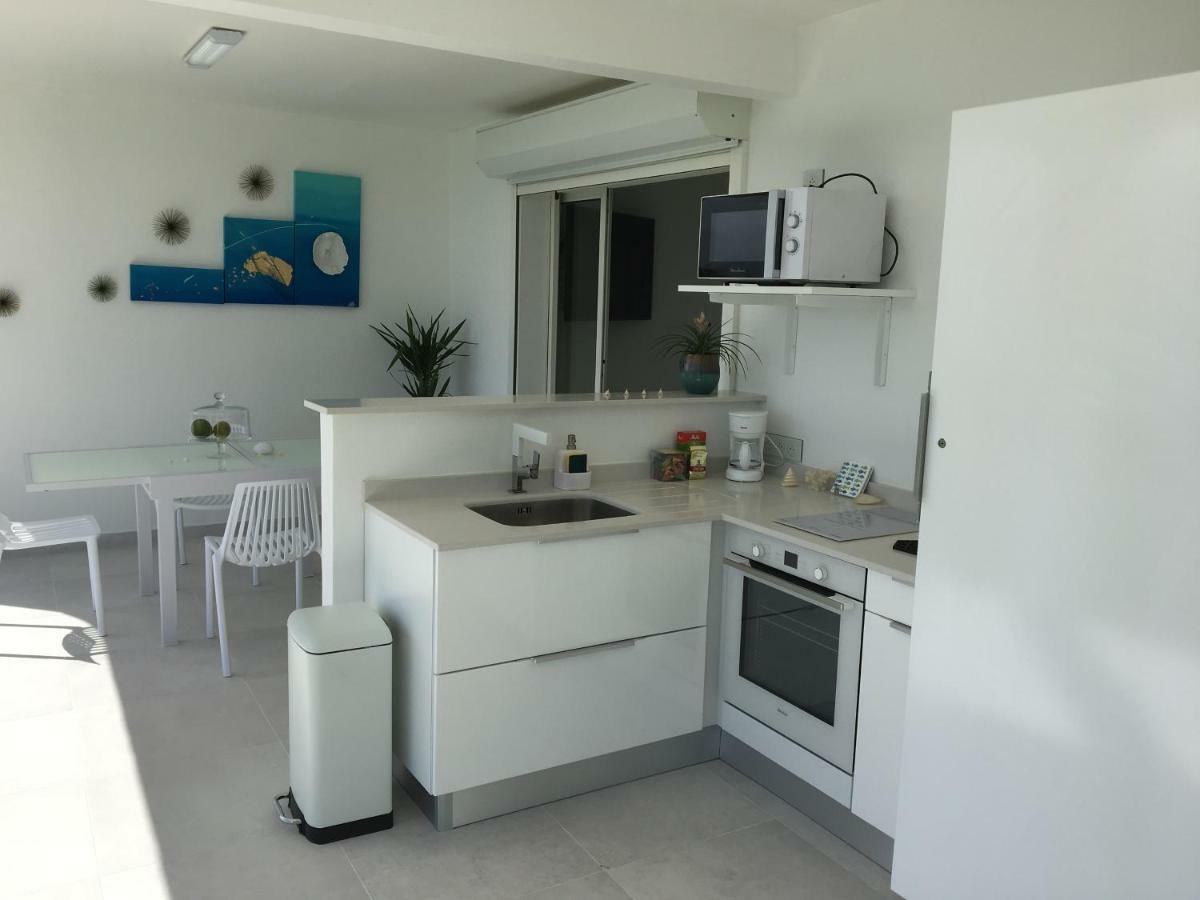 Studio Cozy Mélissa Élégance - GUADELOUPE , LE GOSIER , DAMPIERRE - JACUZZI-SPA WELLIS EVEREST PREMIUM AVEC PLEINE VUE MER - OCÉAN à 180 degrés Le Gosier (Grande-Terre) Exterior foto
